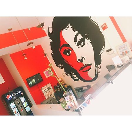 Hotel Dolce Villa Провидънс Екстериор снимка
